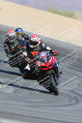 media/Nov-15-2024-CVMA Friday Practice (Fri) [[b142d29251]]/4-Group 4 and Trackday/Session 2 (Turn 10)/